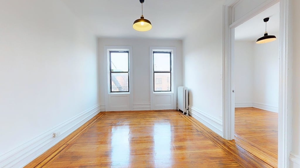 256 Seaman Avenue - Photo 5