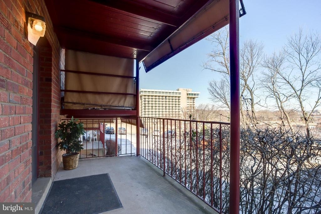 1565 N Colonial Ter - Photo 12