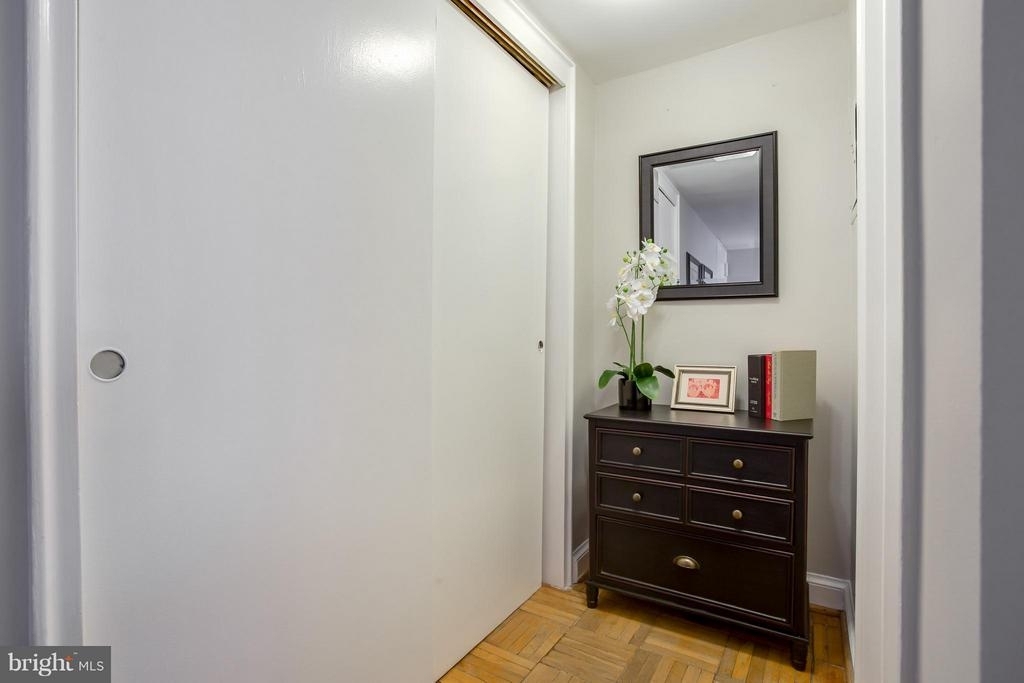1565 N Colonial Ter - Photo 11