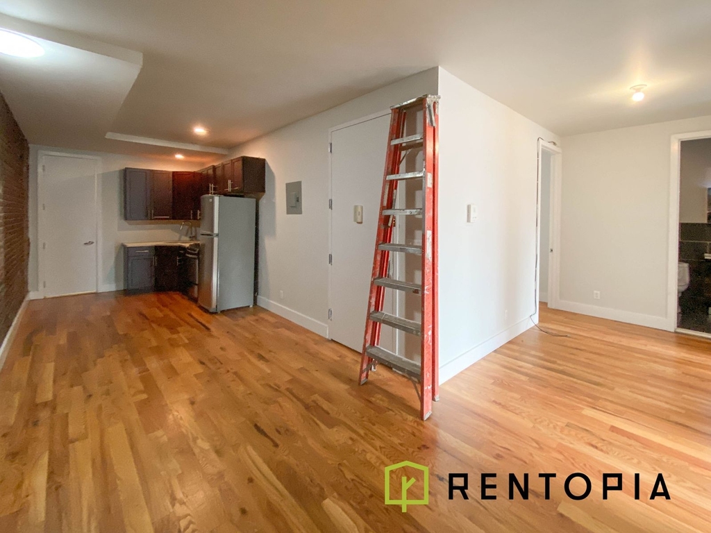 161 Maujer Street - Photo 4