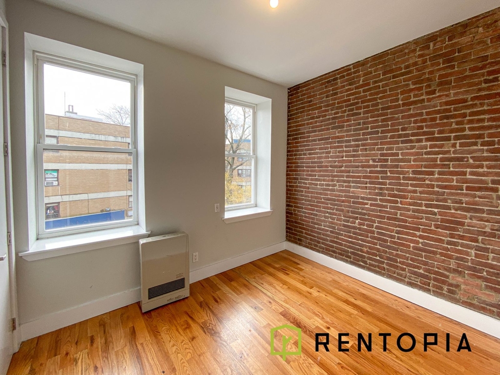 161 Maujer Street - Photo 8