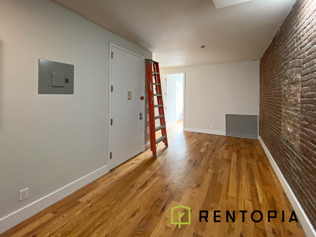 161 Maujer Street - Photo 5