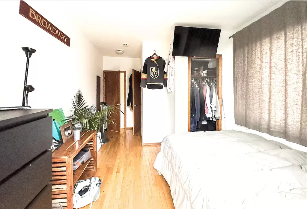 212 East 10th Street - Photo 9