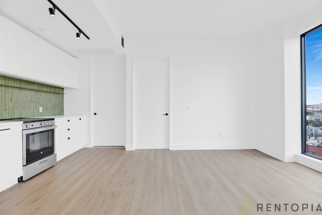 60 Cedar Street - Photo 2