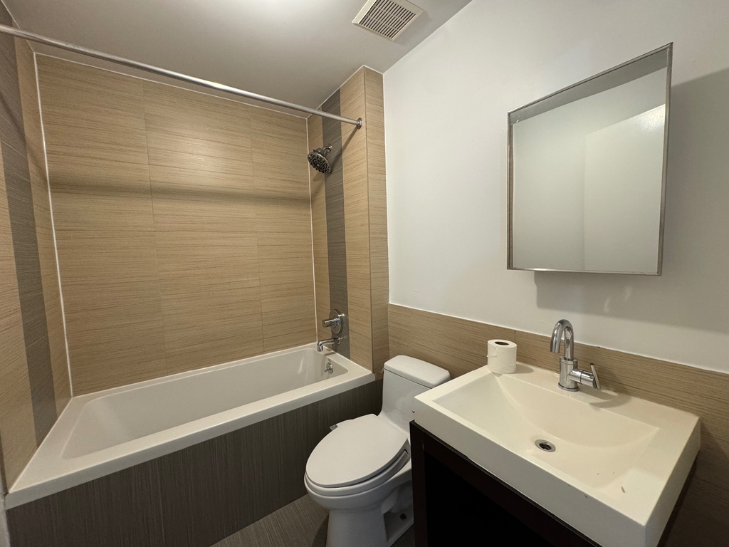 16 Meserole Street - Photo 3