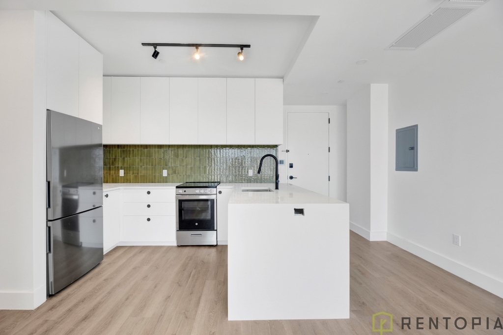 60 Cedar Street - Photo 2