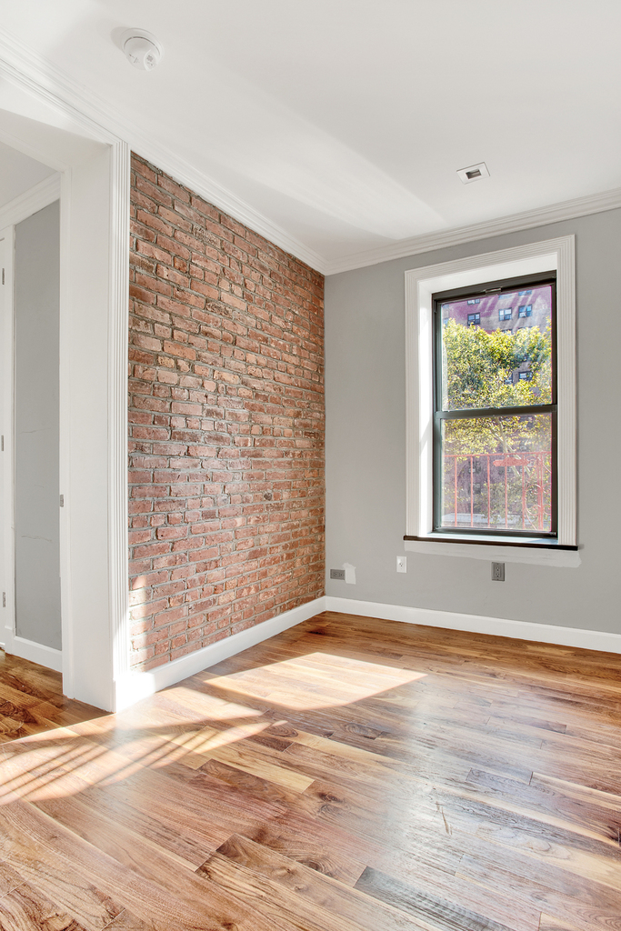 2nd Avenue and E 108th St - Photo 2
