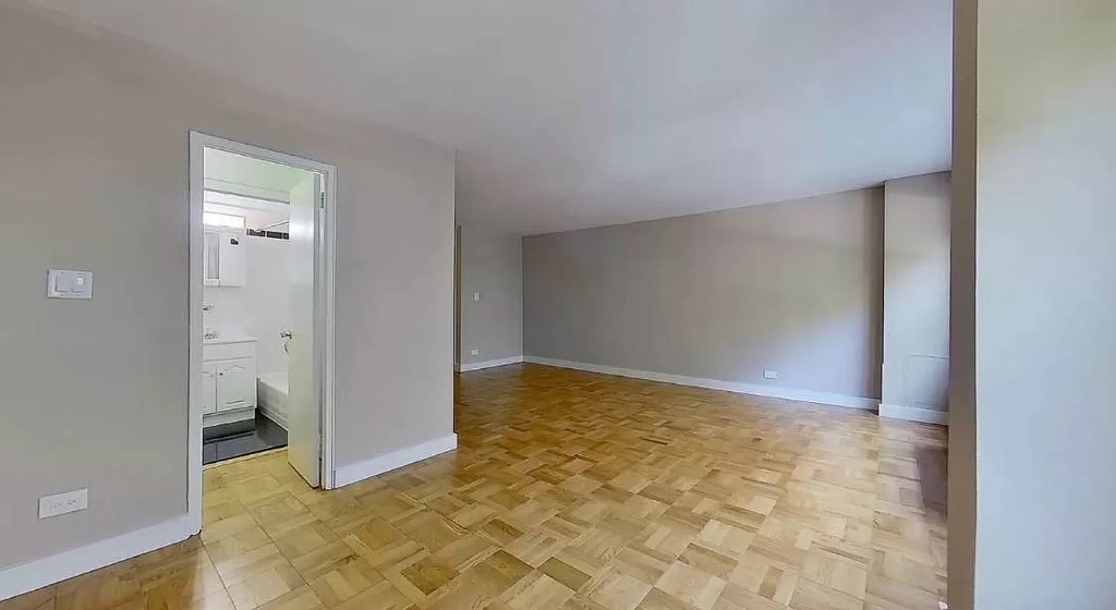160 East 88th Street - Photo 5