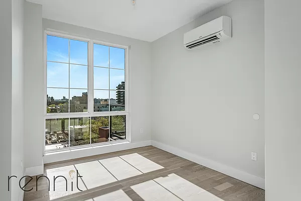 933 Rogers Avenue - Photo 2