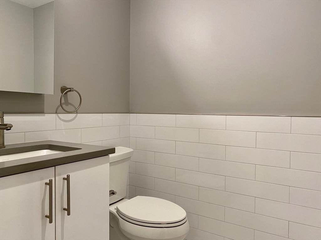 244 Hanover St. - Photo 8