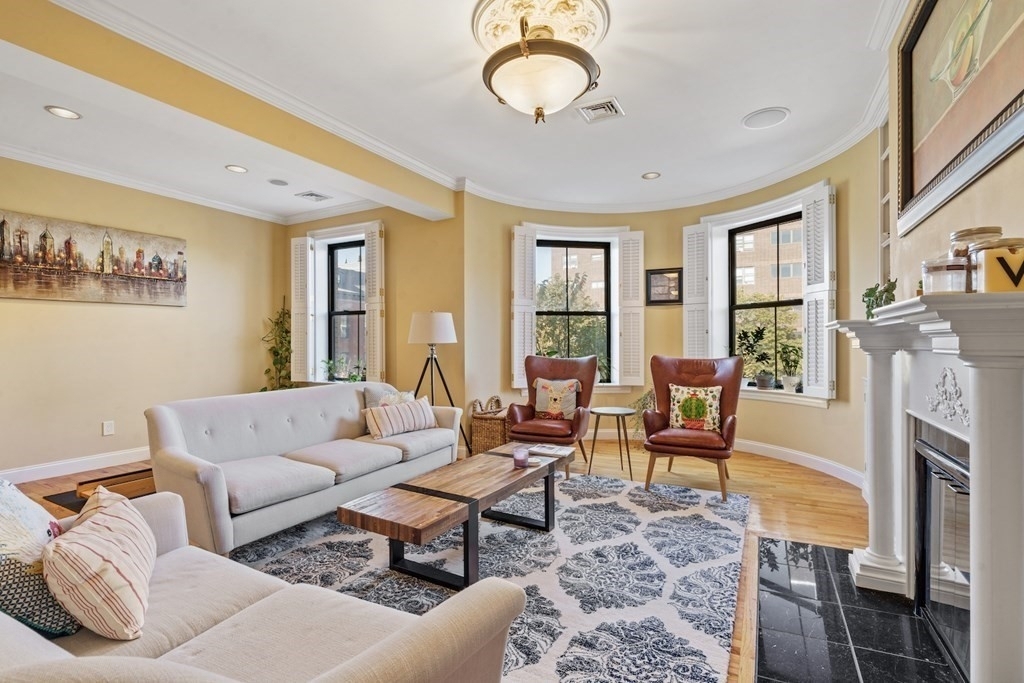 1690 Washington Street - Photo 1