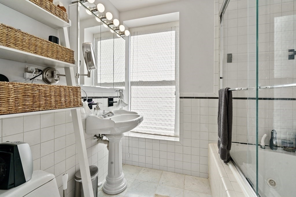 1690 Washington Street - Photo 15
