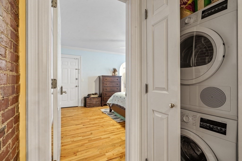 1690 Washington Street - Photo 11