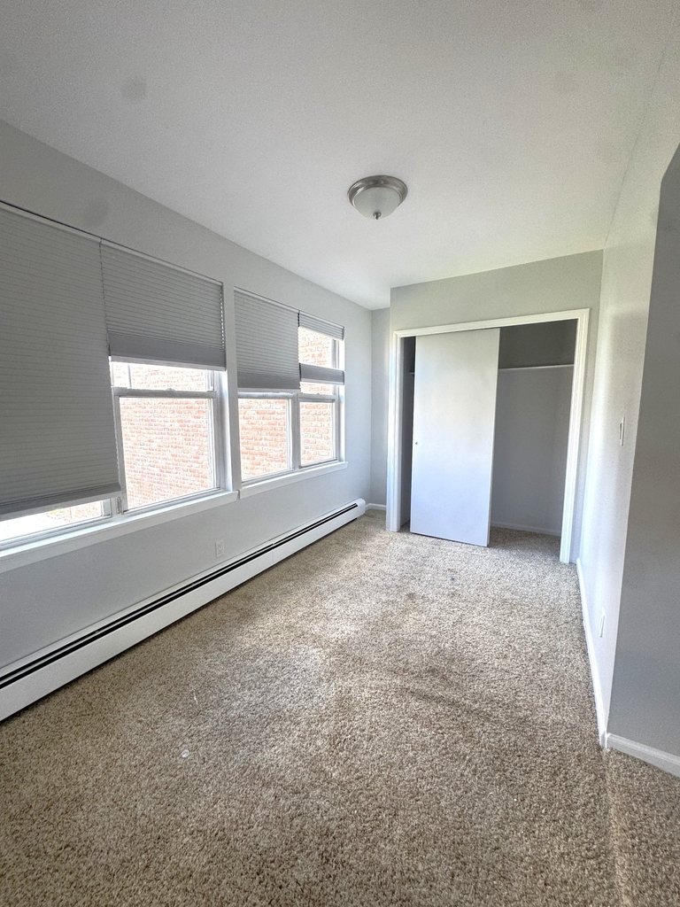 40-11 21st Avenue - Photo 6