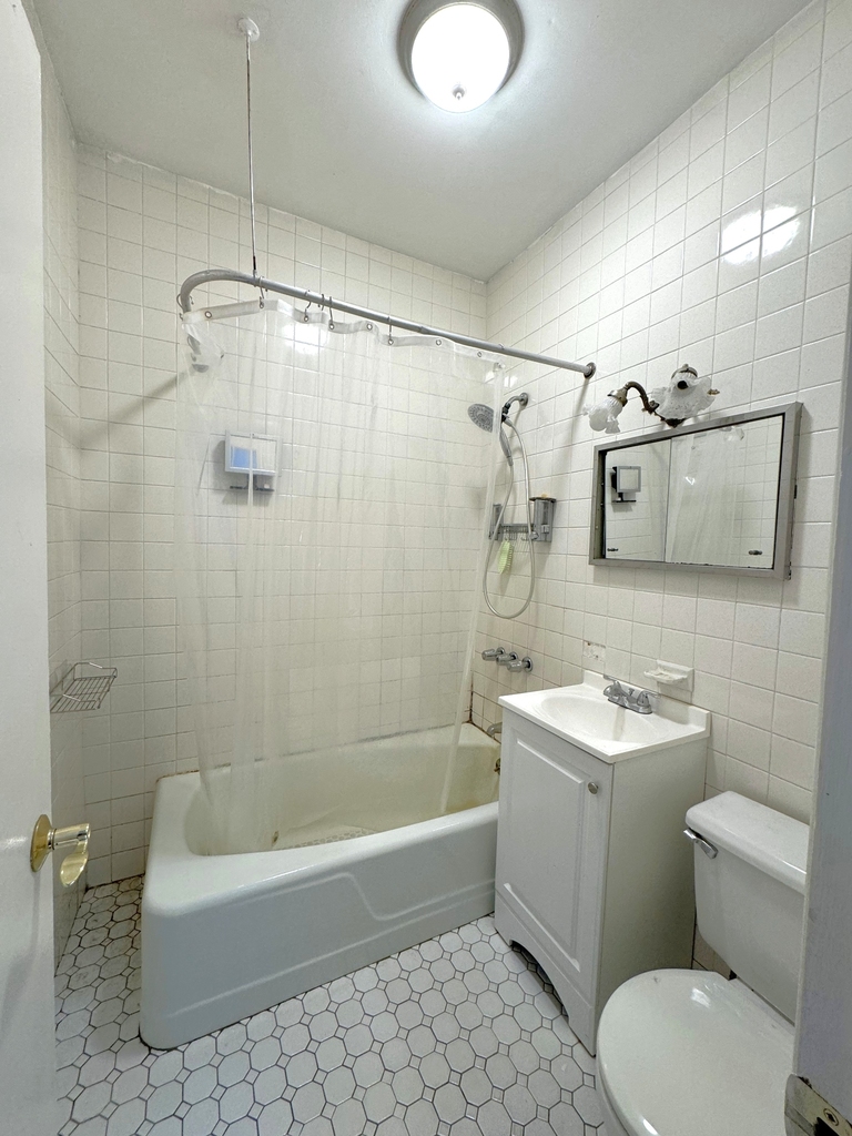40-11 21st Avenue - Photo 15