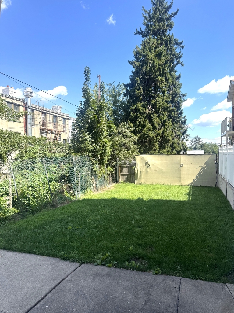 40-11 21st Avenue - Photo 8