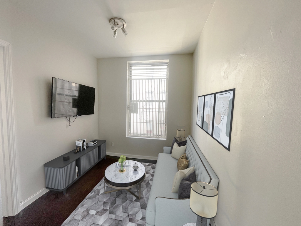 386 Manhattan Avenue - Photo 1