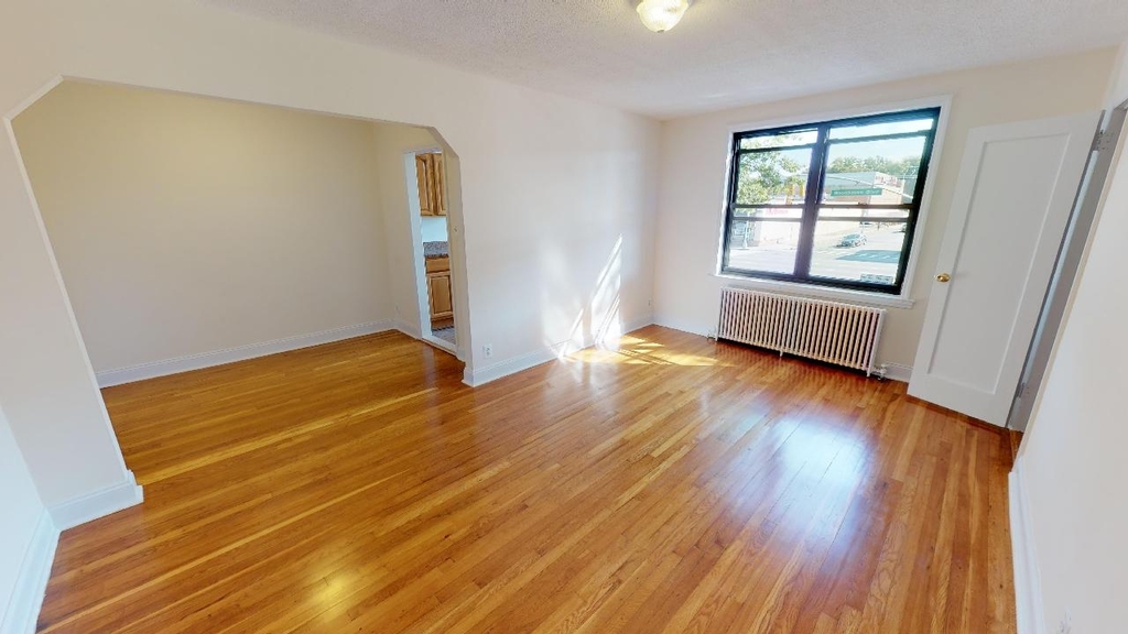 73-08 Woodhaven Blvd - Photo 2