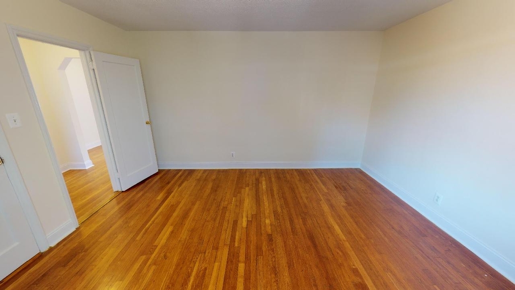 73-08 Woodhaven Blvd - Photo 10