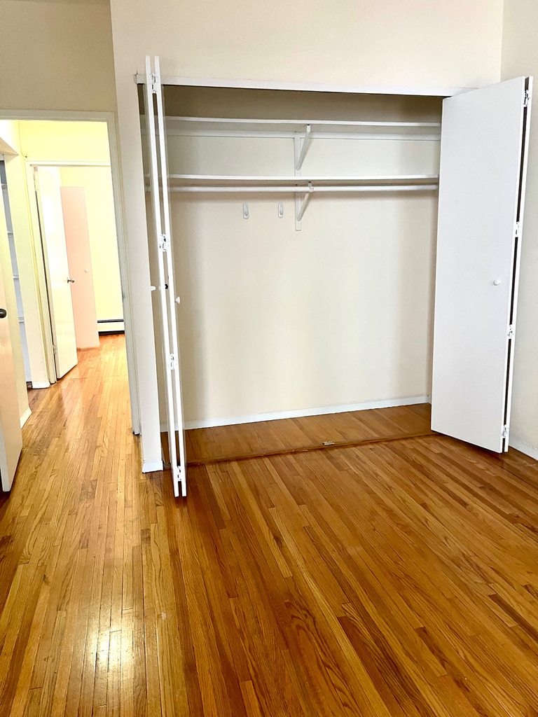 West 52 - Photo 7