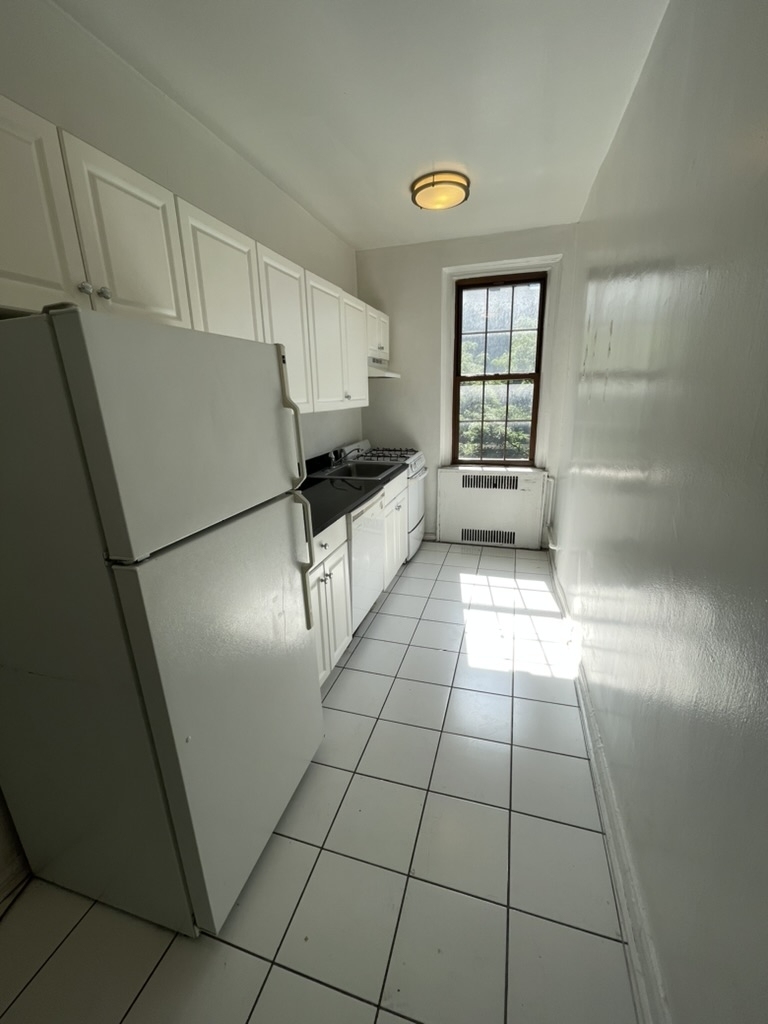 150 Remsen Street - Photo 7