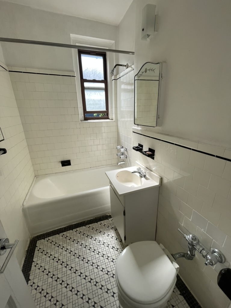 150 Remsen Street - Photo 5