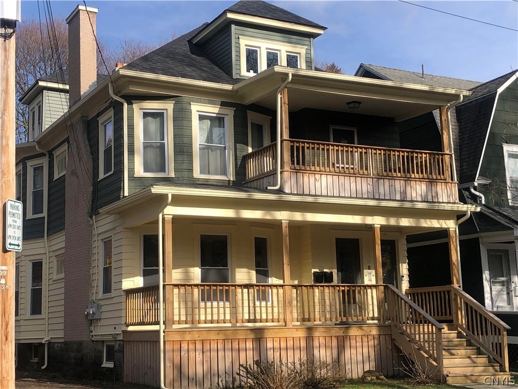 747 Allen Street - Photo 0