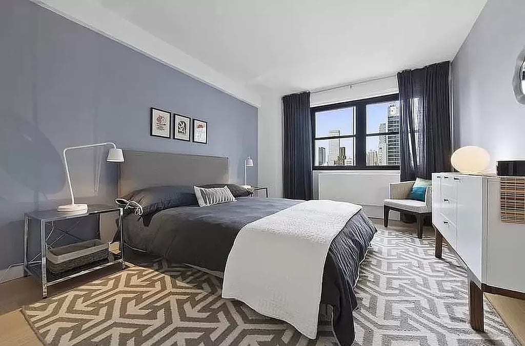 222 East 39th Street - Photo 0