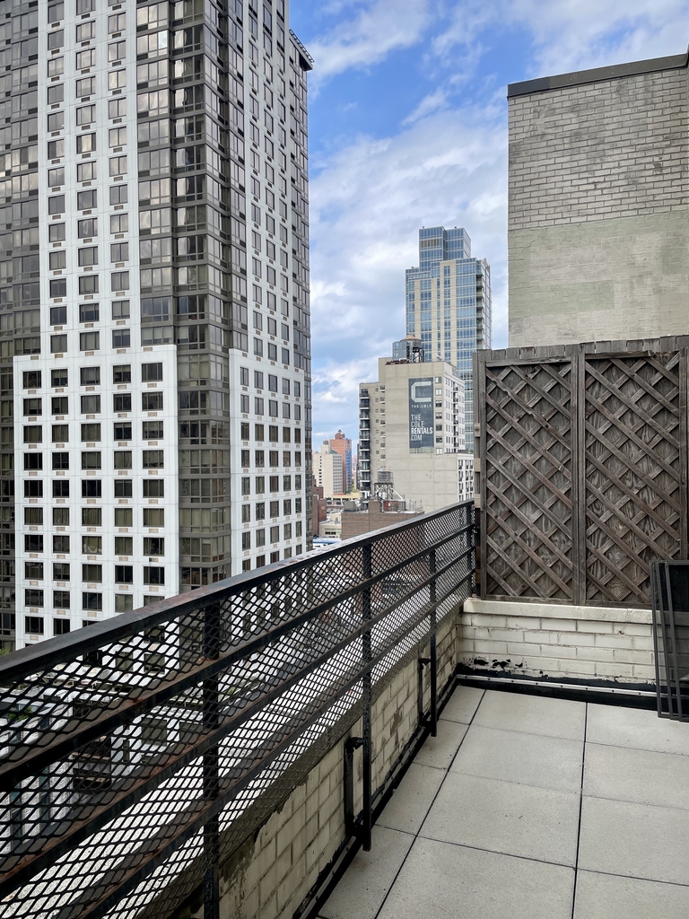 401 East 88th Street, 15D - Photo 0