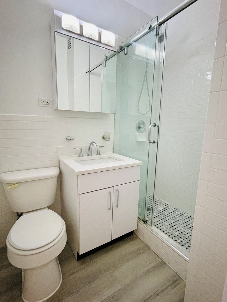 401 East 88th Street, 15D - Photo 15