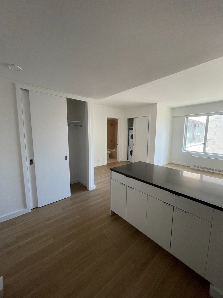 Copy of Copy of West 36th Street - Photo 4