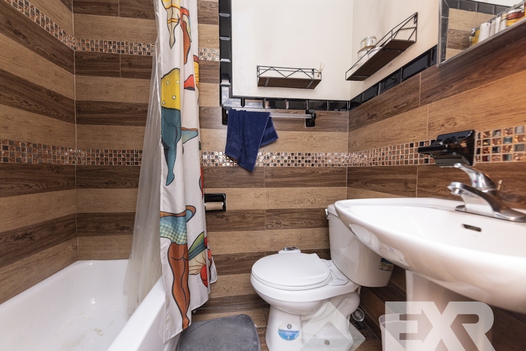 930 Hart Street - Photo 11