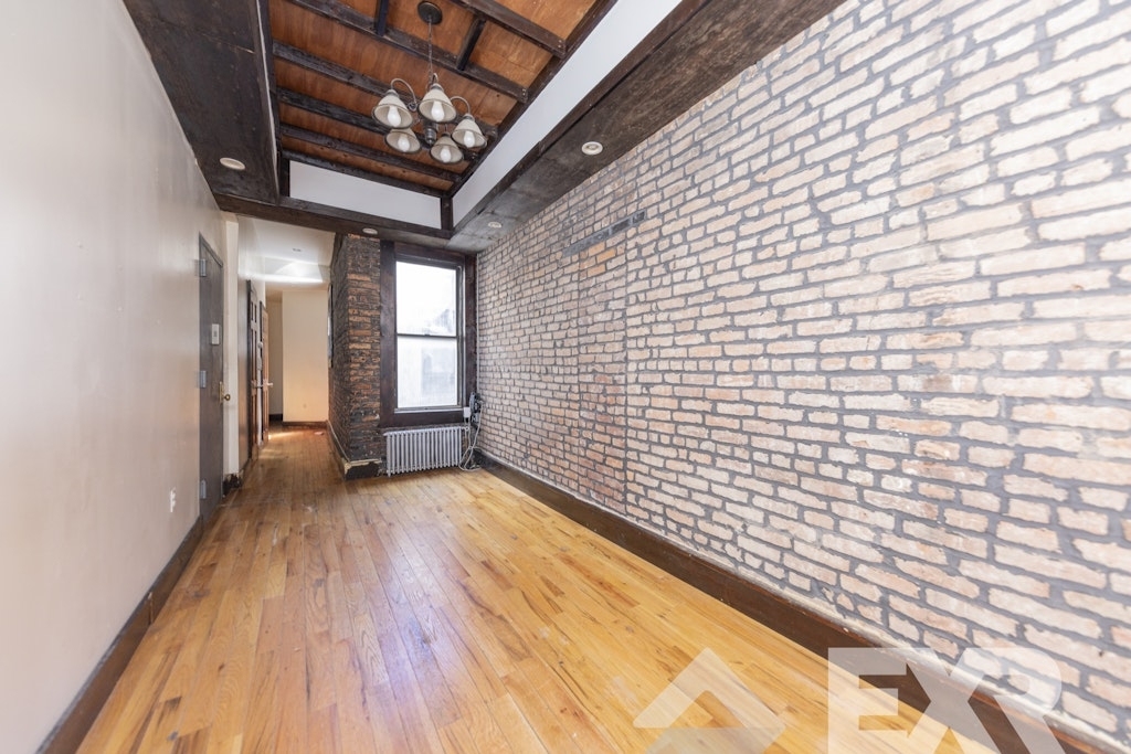 930 Hart Street - Photo 3