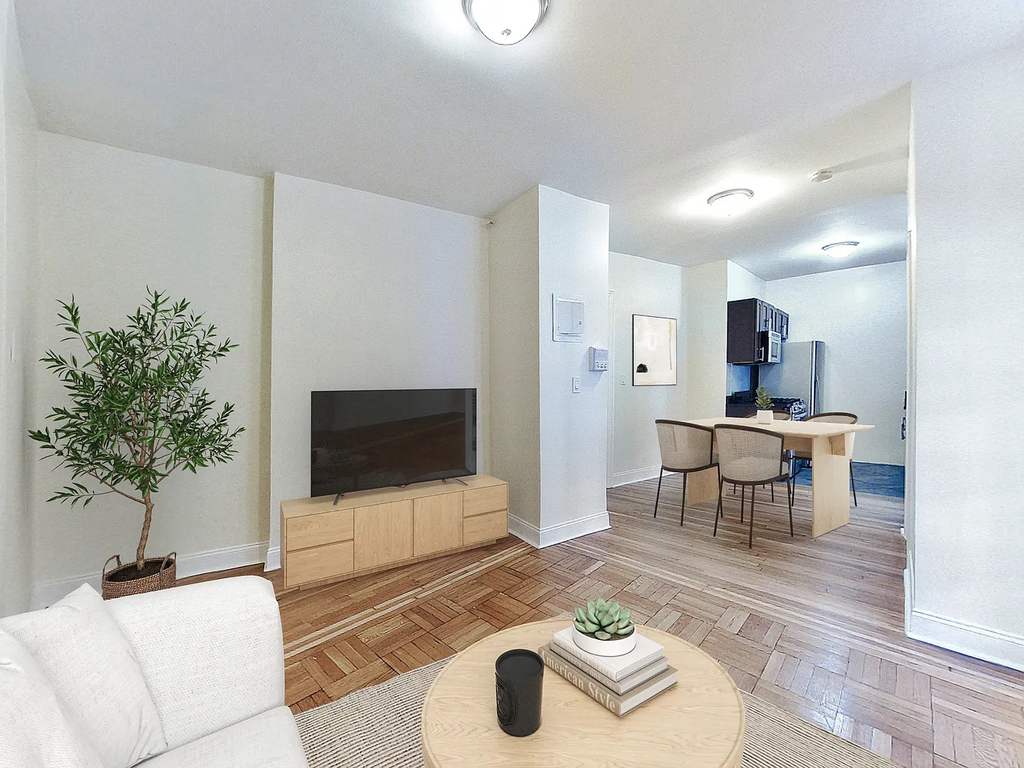 West 11th Street/7 th ave - Photo 1