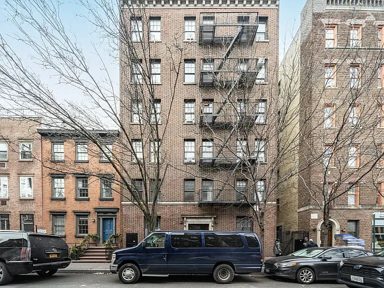 West 11th Street/7 th ave - Photo 8