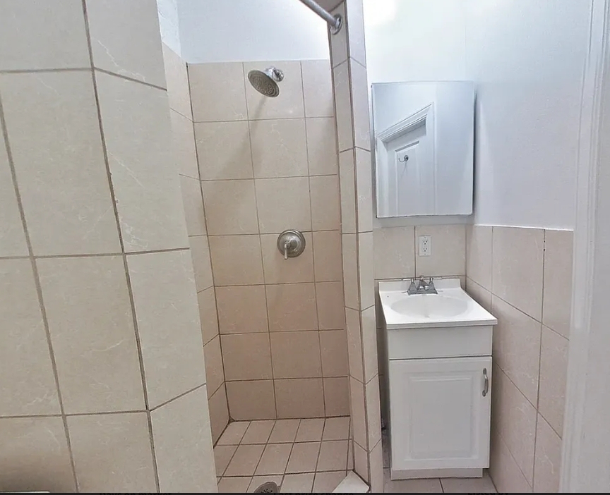 West 11th Street - Photo 6