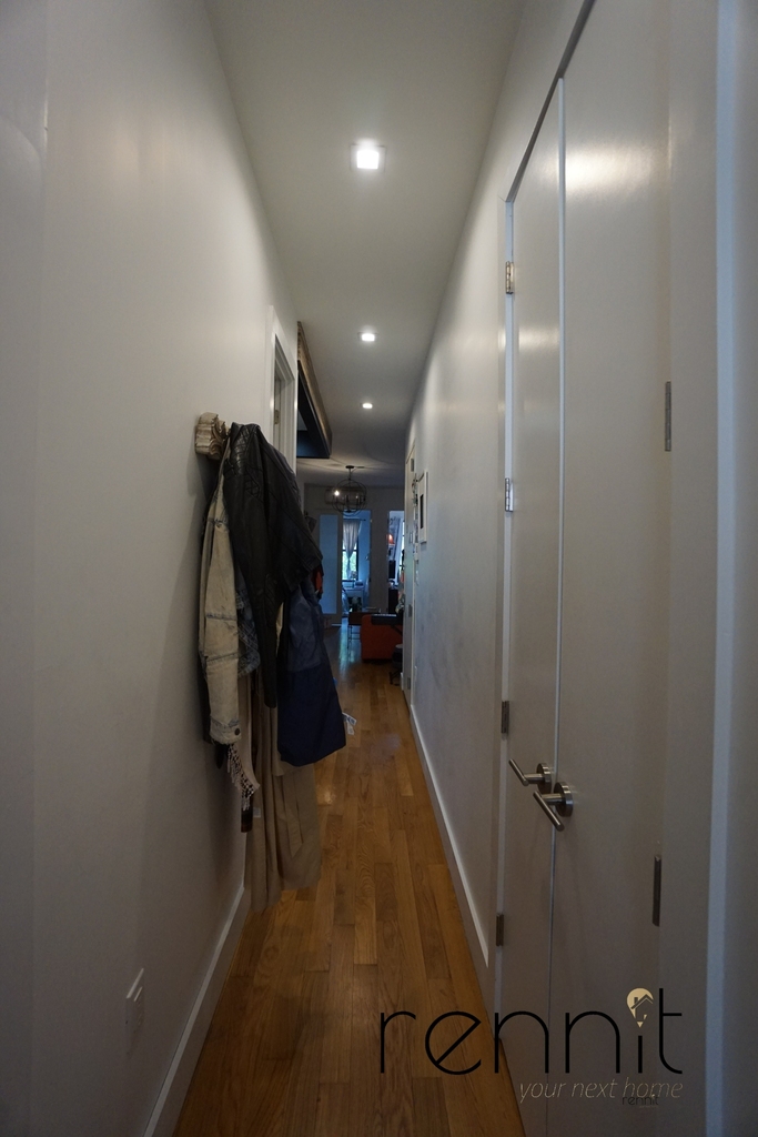 131 Bleecker Street - Photo 2