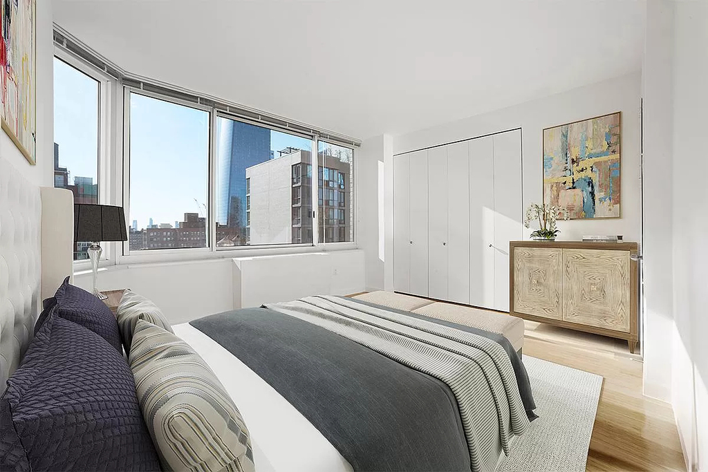 West 38th Street - Photo 2
