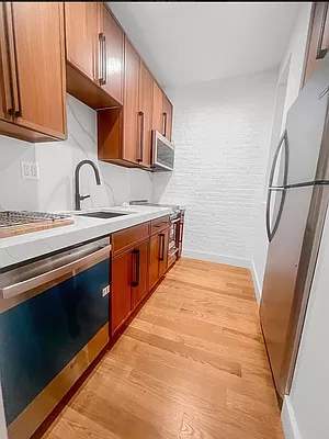 214 East 83rd Street - Photo 4