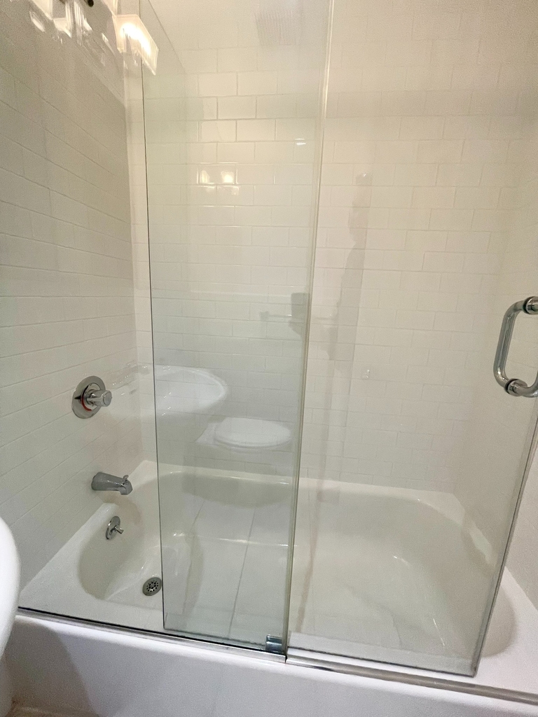 307 Mott Street - Photo 8