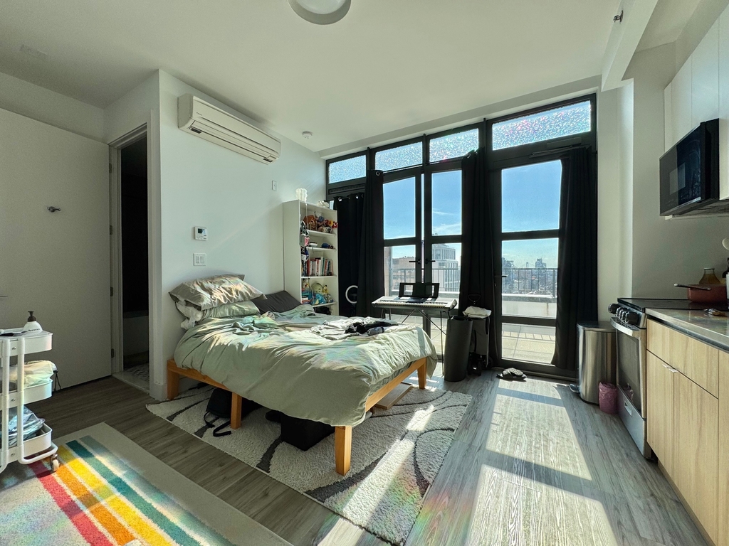 584 4th Avenue - Photo 1