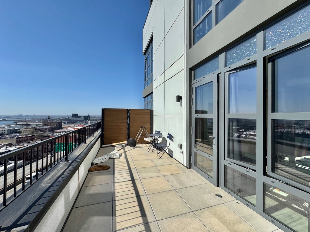 584 4th Avenue - Photo 5