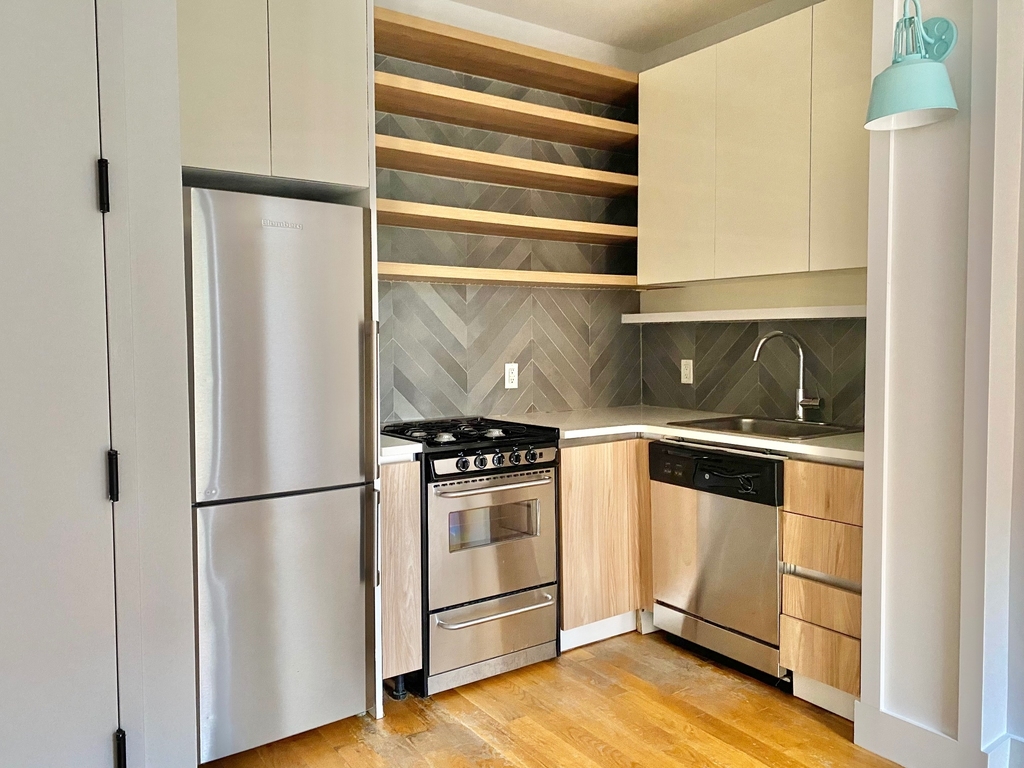 724 5th Avenue - Photo 1