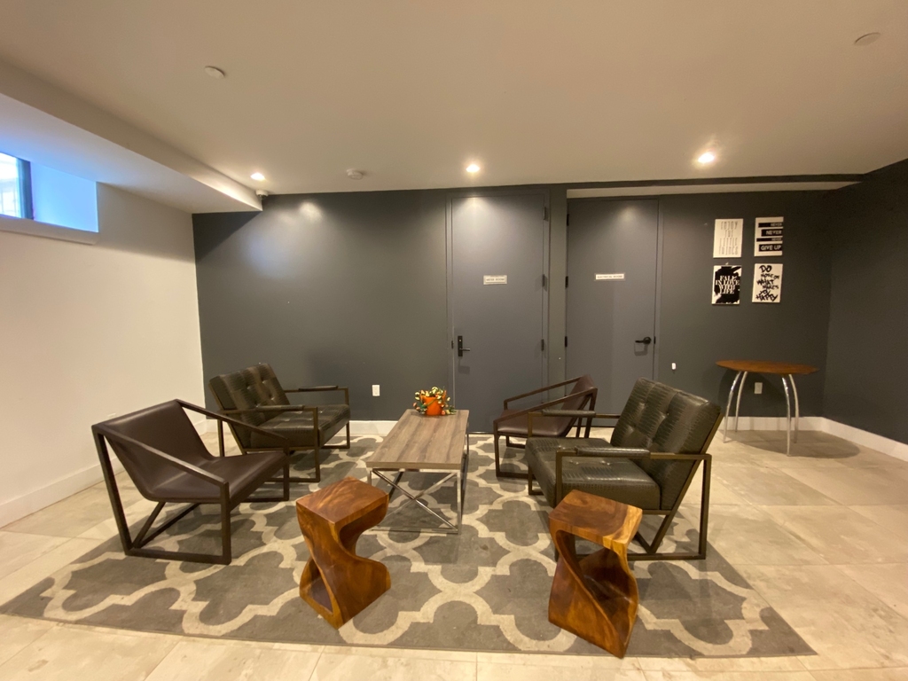 724 5th Avenue - Photo 14