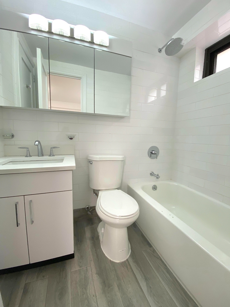 East 87 Street - Photo 9