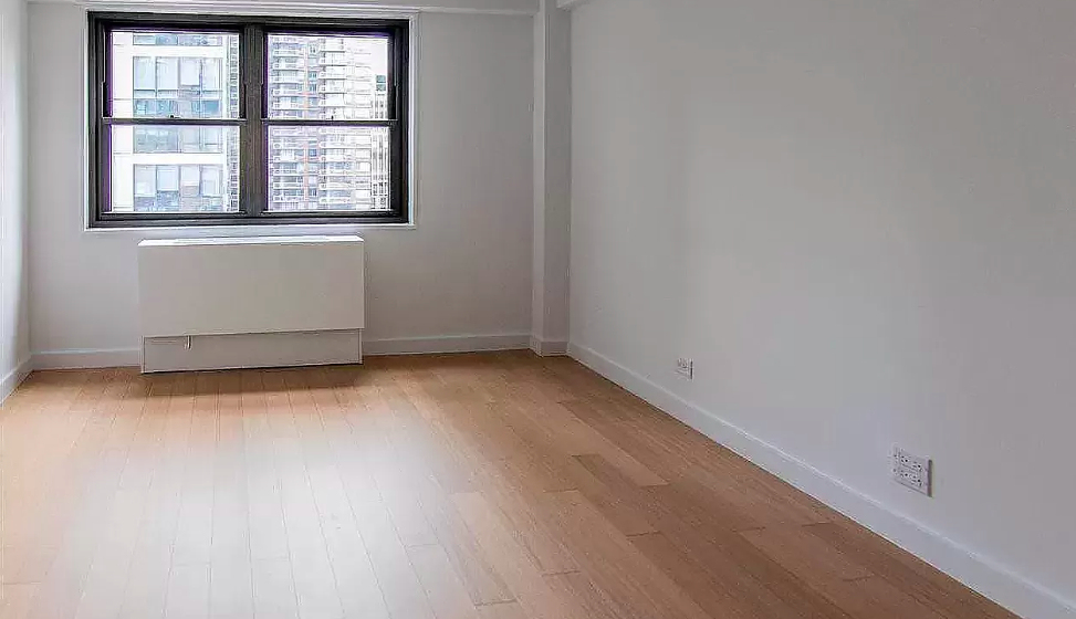 East 39th Street - Photo 6