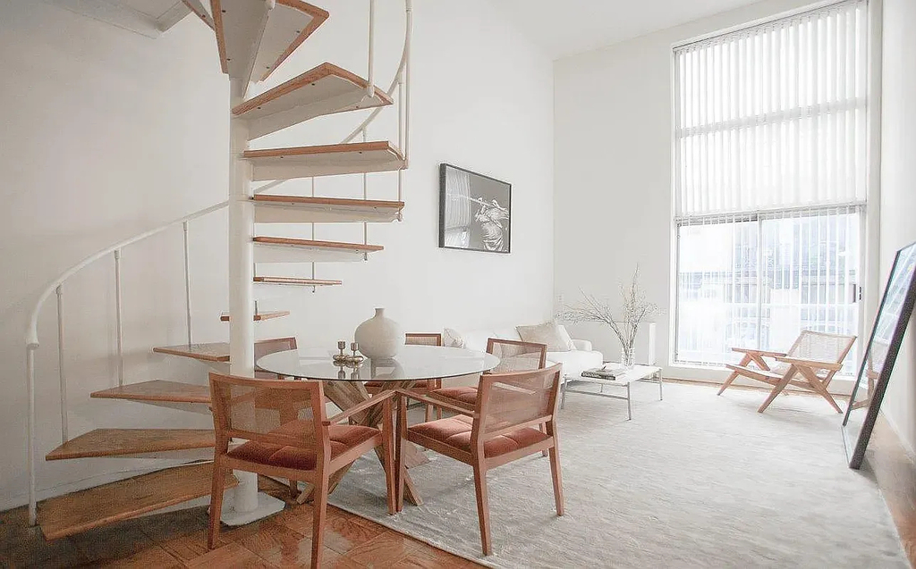 East 24th Street / 3rd Ave - Photo 1