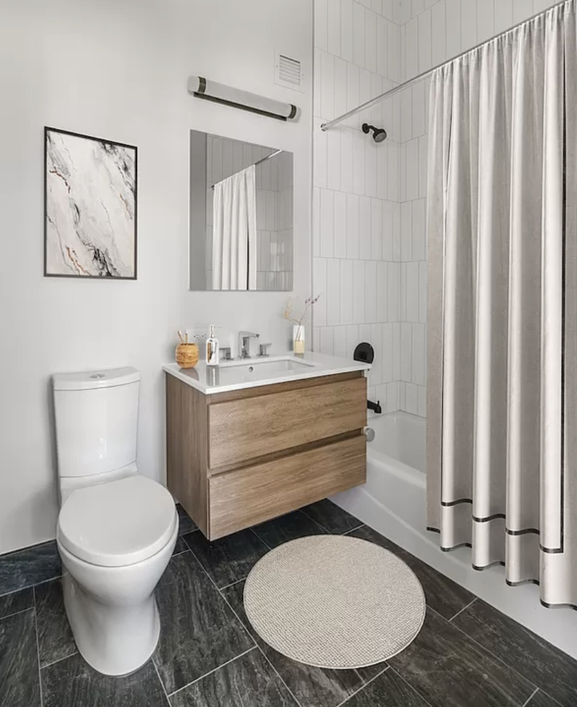 W 55th St - Photo 3