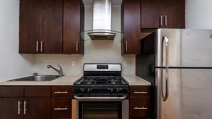 28 Fayette Street - Photo 4