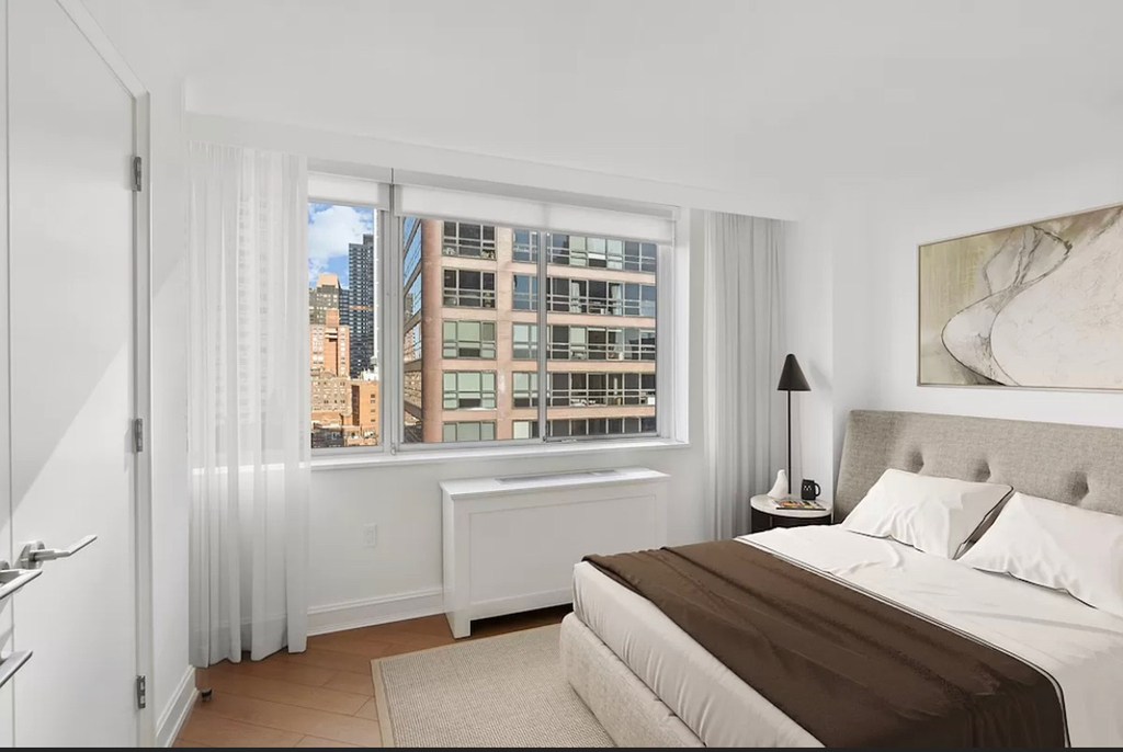 East 54th Street - Photo 2